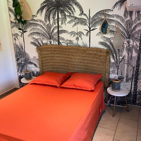 Gites Le Petit Voyageur Sainte-Anne  Εξωτερικό φωτογραφία