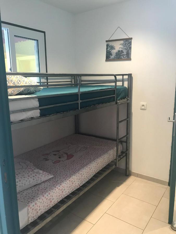 Gites Le Petit Voyageur Sainte-Anne  Εξωτερικό φωτογραφία